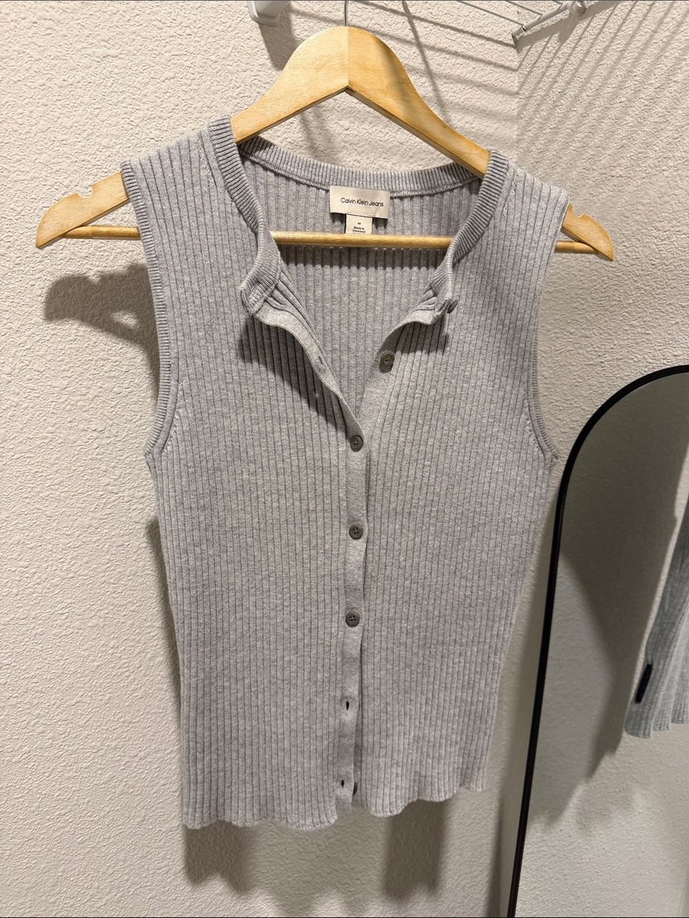 Calvin Klein Jeans Light Gray Ribbed Button-Front Tank